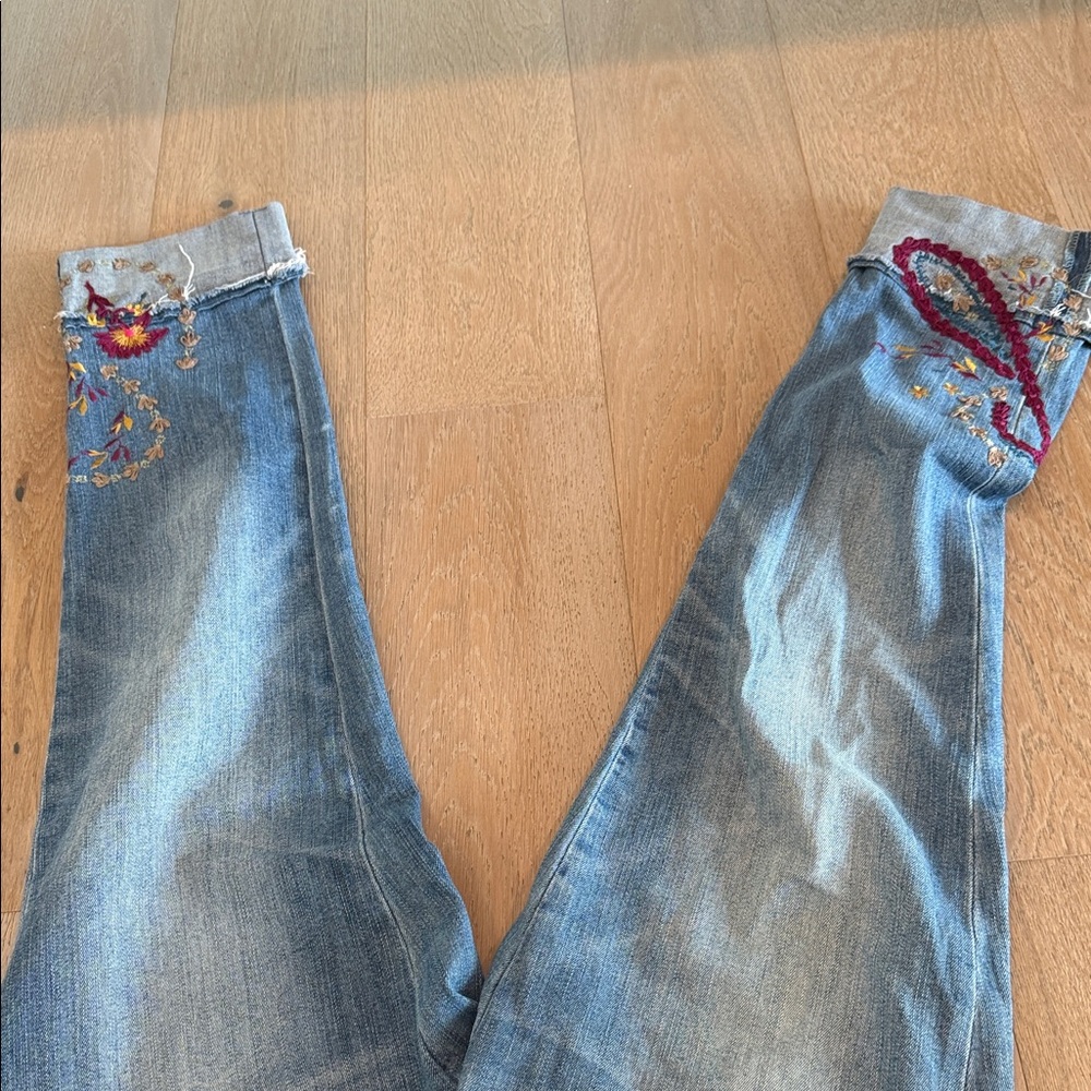 Embroidered Blue Jeans - Picture 6 of 7